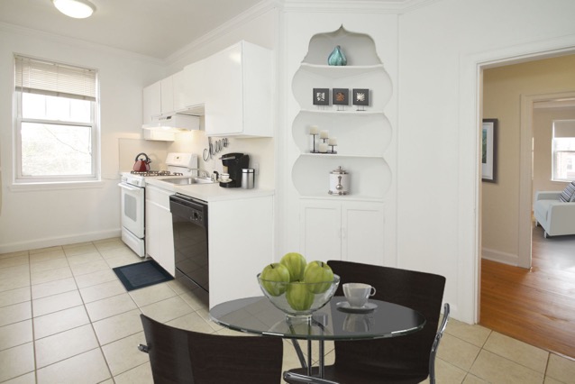 Hampton Court Apartments Brookline kitchen