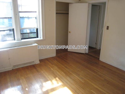Brighton Apartment for rent 3 Bedrooms 1 Bath Boston - $5,040 No Fee
