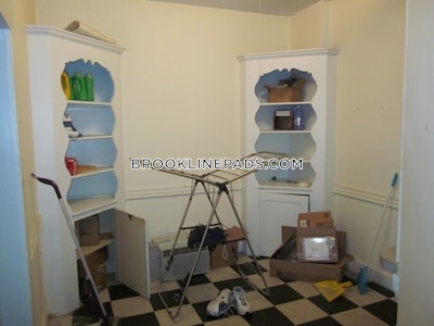 Brookline /4 Beds 2 Baths  Boston University - $6,700 No Fee