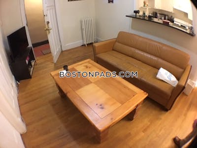 Brookline /4 Beds 1 Bath  Boston University - $6,150 No Fee
