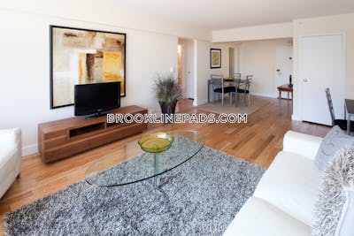 Brookline 1 Bed 1 Bath  Coolidge Corner - $3,587 No Fee