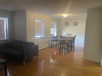 Brookline Apartment for rent 2 Bedrooms 1 Bath  Beaconsfield - $3,295 50% Fee